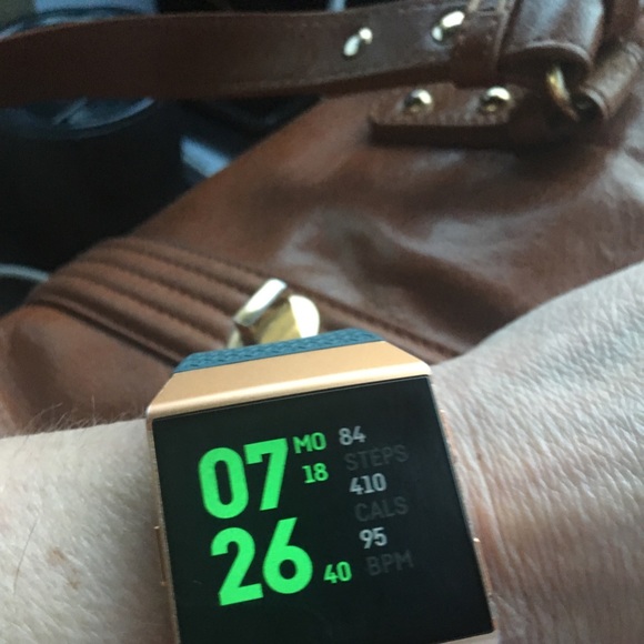 Fitbit ionic - Picture 2 of 4